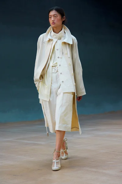 Look 2